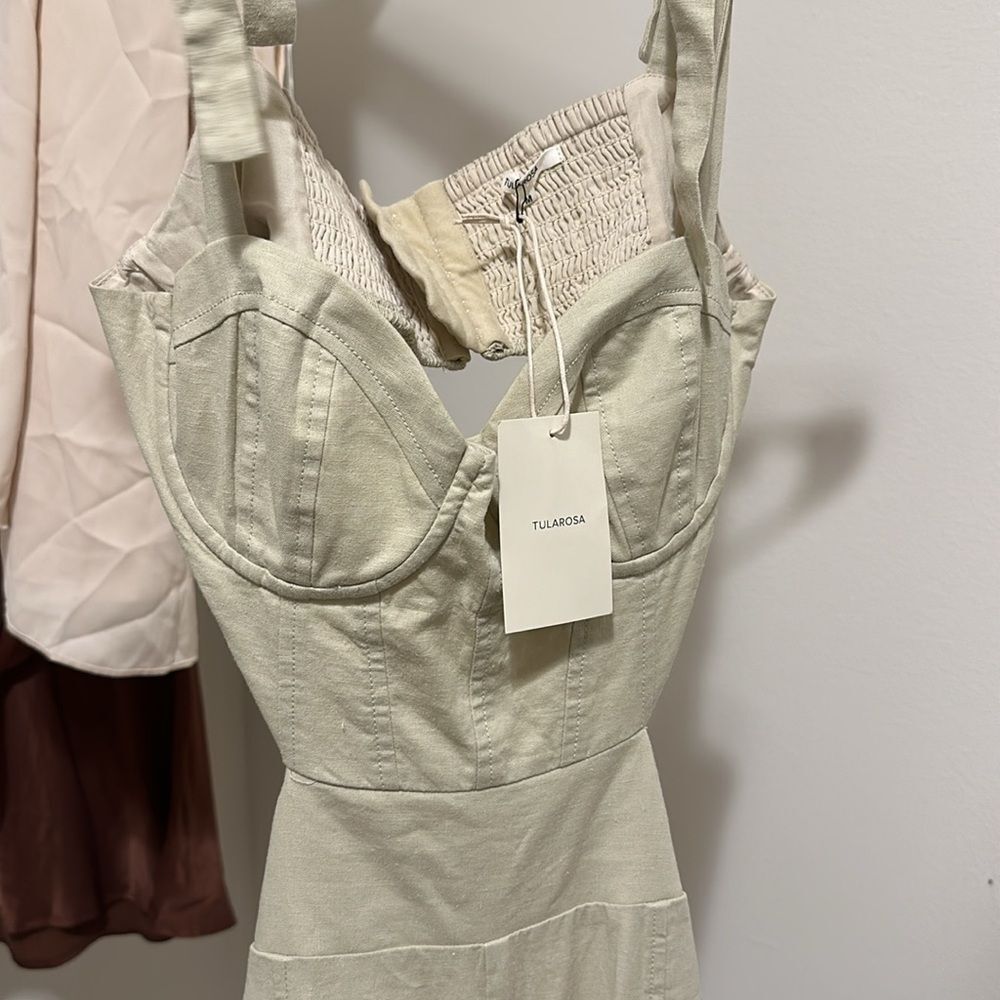 Kylo Jumpsuit in Sandstone
Tularosa REVOLVE beige nude cutout - Picture 4 of 4